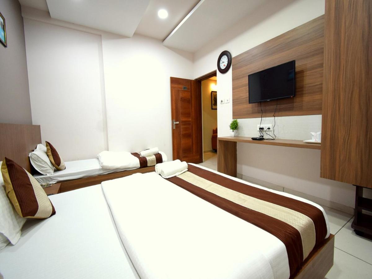Hotel Embassy Kalol المظهر الخارجي الصورة