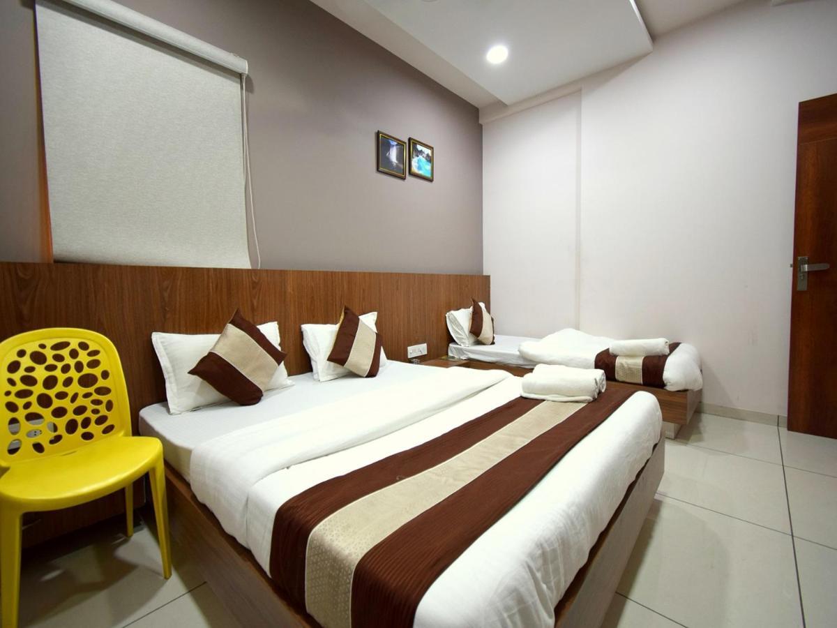 Hotel Embassy Kalol المظهر الخارجي الصورة