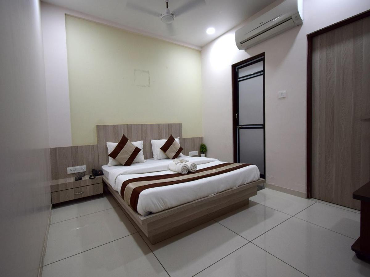 Hotel Embassy Kalol المظهر الخارجي الصورة