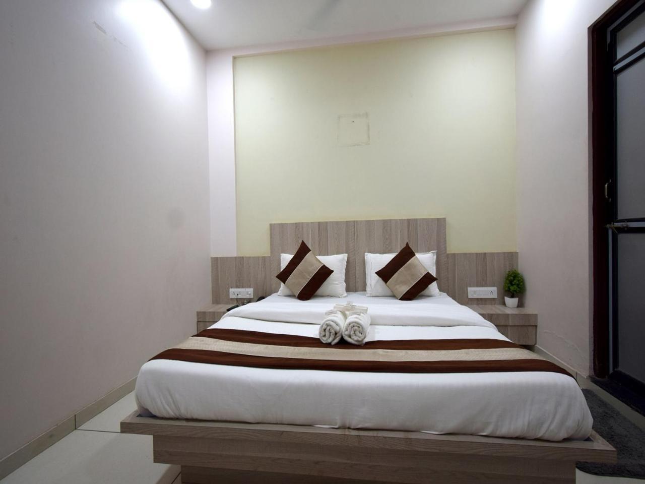 Hotel Embassy Kalol المظهر الخارجي الصورة