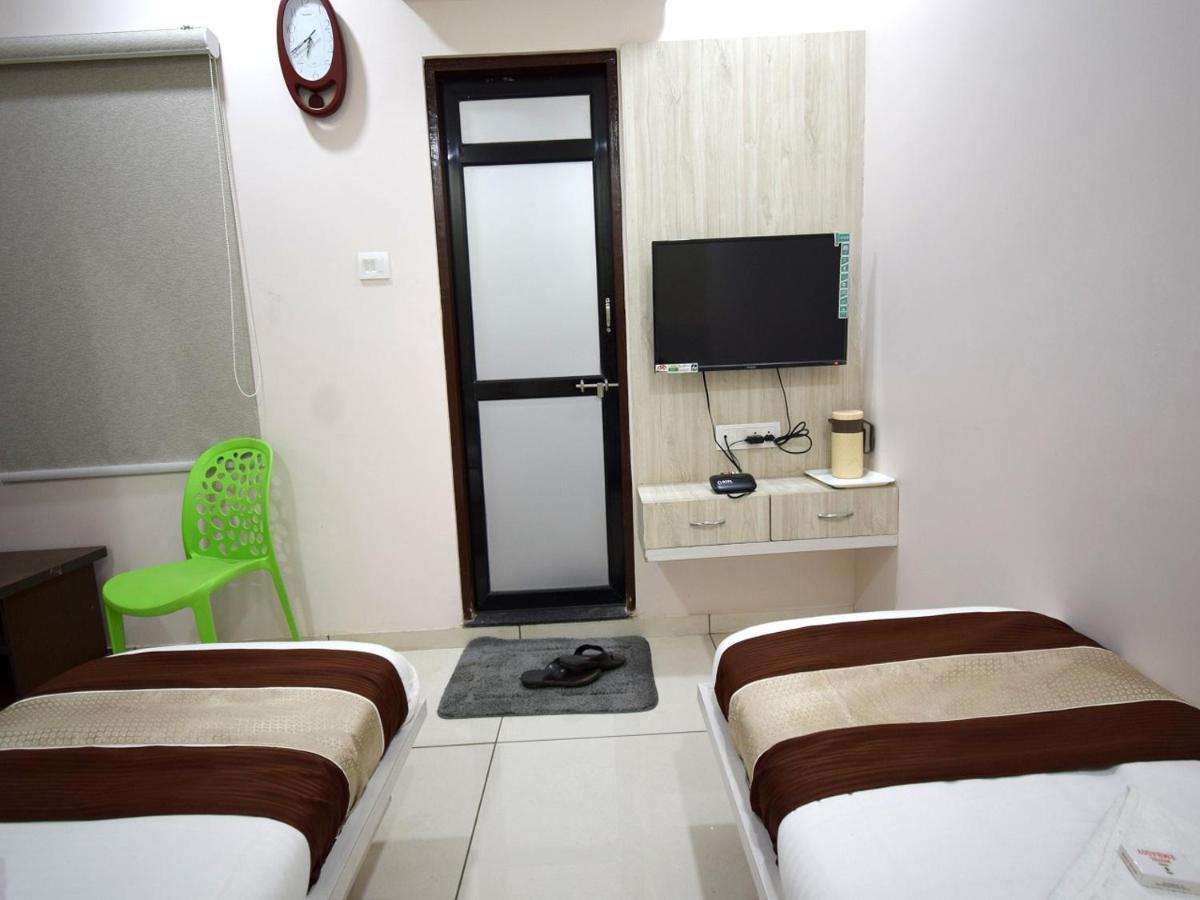 Hotel Embassy Kalol المظهر الخارجي الصورة
