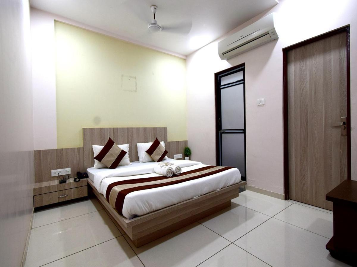 Hotel Embassy Kalol المظهر الخارجي الصورة