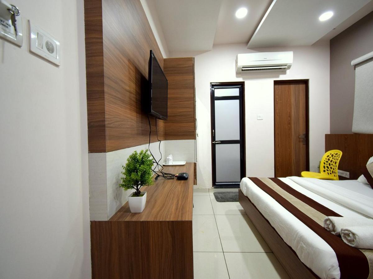Hotel Embassy Kalol المظهر الخارجي الصورة