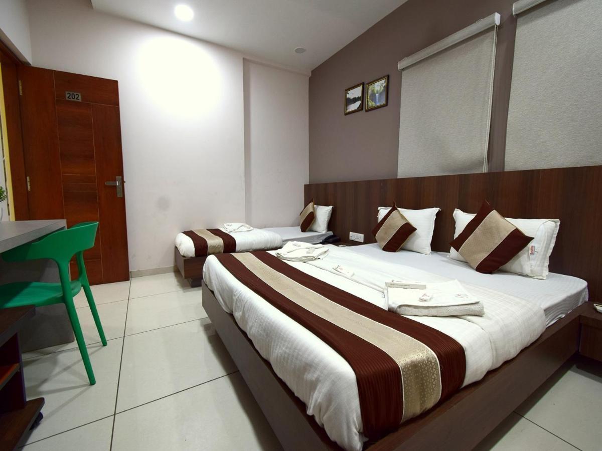 Hotel Embassy Kalol المظهر الخارجي الصورة